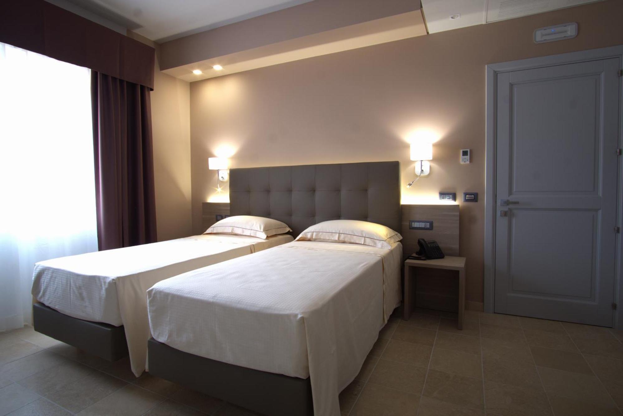 Netum Hotel Noto Eksteriør billede
