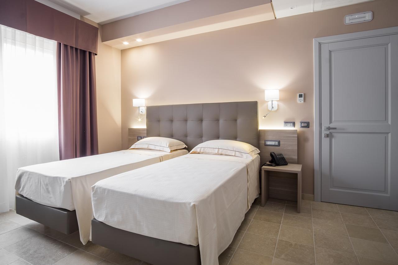 Netum Hotel Noto Eksteriør billede